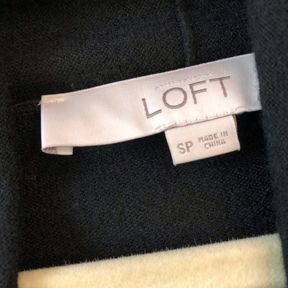 LOFT Cardigan - Picture 2 of 6